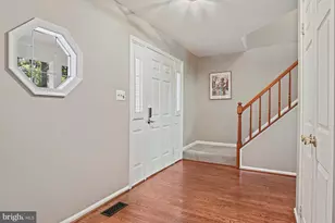 9830 Faust Dr, Vienna, VA 22182 - Photo 8