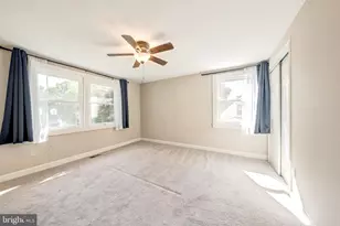 13204 Pressmont Ln, Fairfax, VA 22033 - Photo 16