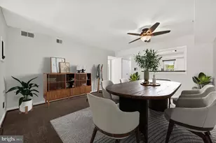 3179 Summit Square Dr, Oakton, VA 22124 - Photo 20