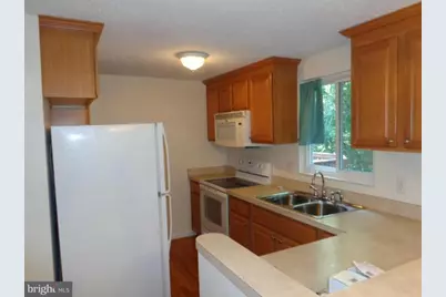 8190 Curving Creek Court, Springfield, VA 22153 - Photo 18