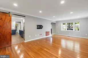 13107 Parson Ln, Fairfax, VA 22033 - Photo 8