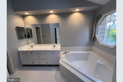 8164 Boss Street, Vienna, VA 22182 - Photo 2