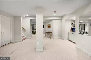 10243 Brittenford Dr, Vienna, VA 22182 - Photo 46