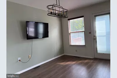 14647 Seasons Drive, Centreville, VA 20120 - Photo 6