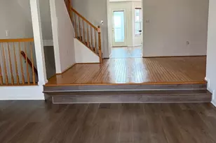 14647 Seasons Dr, Centreville, VA 20120 - Photo 4