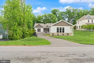 6468 Windham Ave, Alexandria, VA 22315 - Photo 2