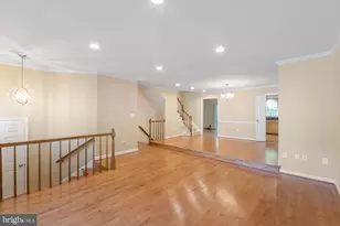 6860 Williamsburg Pond Ct, Falls Church, VA 22043 - Photo 6