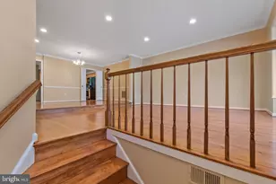 6860 Williamsburg Pond Ct, Falls Church, VA 22043 - Photo 4