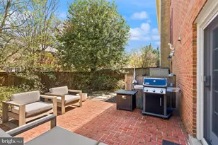 7001 Dunningham Pl, McLean, VA 22101 - Photo 26