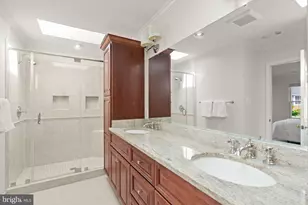 7001 Dunningham Pl, McLean, VA 22101 - Photo 18