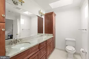 7001 Dunningham Pl, McLean, VA 22101 - Photo 16
