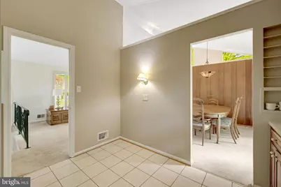 8803 Kenilworth Drive, Springfield, VA 22151 - Photo 14