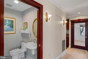 11739 Bowman Green Dr, Reston, VA 20190 - Photo 26