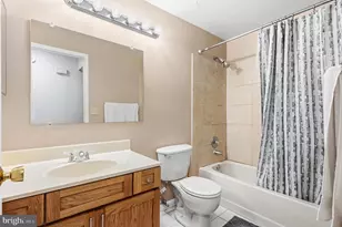 11705 Summerchase Cir, Reston, VA 20194 - Photo 22