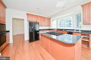 855 Charwhit Ct, Great Falls, VA 22066 - Photo 12