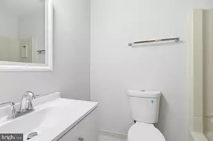 2006 Headlands Cir, Reston, VA 20191 - Photo 20