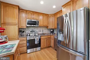5433 Lighthouse Ln, Burke, VA 22015 - Photo 6