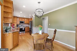 5433 Lighthouse Ln, Burke, VA 22015 - Photo 10