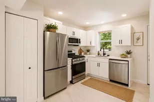 6002 Rixey Dr, Alexandria, VA 22303 - Photo 10