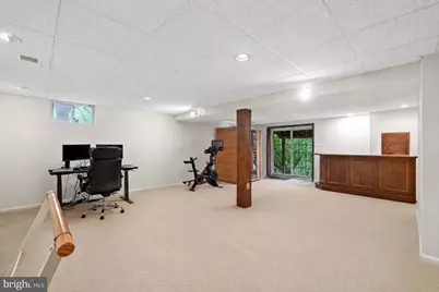 9718 Locust Hill Drive, Great Falls, VA 22066 - Photo 30