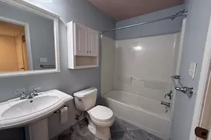 13144 Quail Creek Ln, Fairfax, VA 22033 - Photo 6