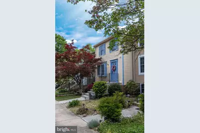 6806 Heatherway Court, Alexandria, VA 22315 - Photo 2