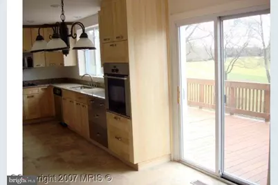 304 Old Courthouse Road NE, Vienna, VA 22180 - Photo 12