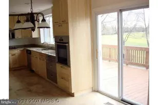 304 Old Court House Rd NE, Vienna, VA 22180 - Photo 12