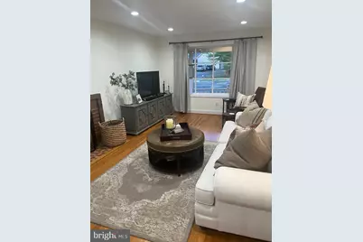 304 Old Courthouse Road NE, Vienna, VA 22180 - Photo 26