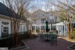 12852 Fair Briar Ln, Fairfax, VA 22033 - Photo 30