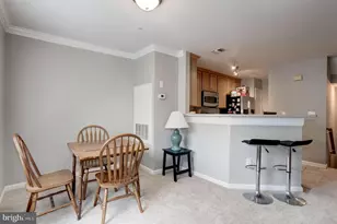 12852 Fair Briar Ln, Fairfax, VA 22033 - Photo 8