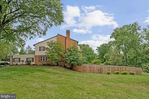 926 Moorefield Creek Rd SW, Vienna, VA 22180 - Photo 4