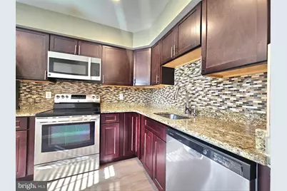 7664 Northern Oaks Court, Springfield, VA 22153 - Photo 6