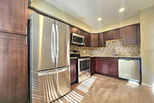 7664 Northern Oaks Ct, Springfield, VA 22153 - Photo 4