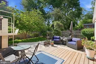 8900 Camfield Dr, Alexandria, VA 22308 - Photo 52