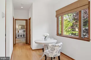 8900 Camfield Dr, Alexandria, VA 22308 - Photo 30