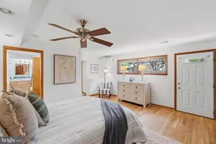 8900 Camfield Dr, Alexandria, VA 22308 - Photo 40