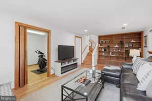 8900 Camfield Dr, Alexandria, VA 22308 - Photo 34