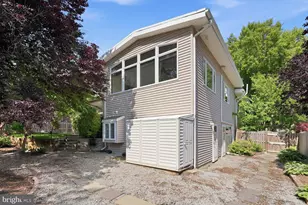 8900 Camfield Dr, Alexandria, VA 22308 - Photo 50