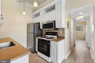 4901 Americana Dr, Annandale, VA 22003 - Photo 4