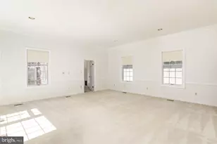 11032 Popes Head Rd, Fairfax, VA 22030 - Photo 18