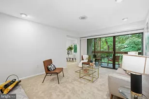 11721 Karbon Hill Ct, Reston, VA 20191 - Photo 4