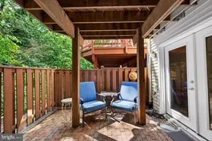 4239 Sleepy Lake Dr, Fairfax, VA 22033 - Photo 36