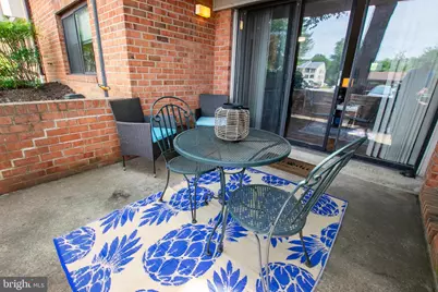 10208 Bushman Drive #402, Oakton, VA 22124 - Photo 8