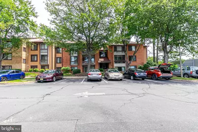 10208 Bushman Drive #402, Oakton, VA 22124 - Photo 2