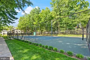 12237 Fairfield House Dr, Fairfax, VA 22033 - Photo 32
