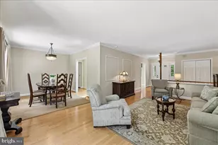 2520 Penny Royal Ln, Reston, VA 20191 - Photo 8