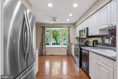 2983 Borge Street, Oakton, VA 22124 - Photo 8