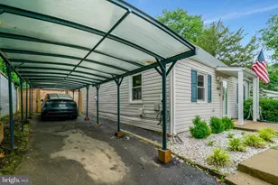 2512 Jamaica Dr, Alexandria, VA 22303 - Photo 28