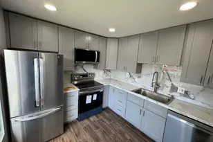 2171 Oram Pl, Herndon, VA 20170 - Photo 4